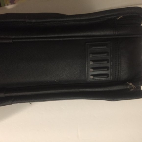 Preowned Dell Laptop Black Leather Shoulder Bag - Picture 7 of 11